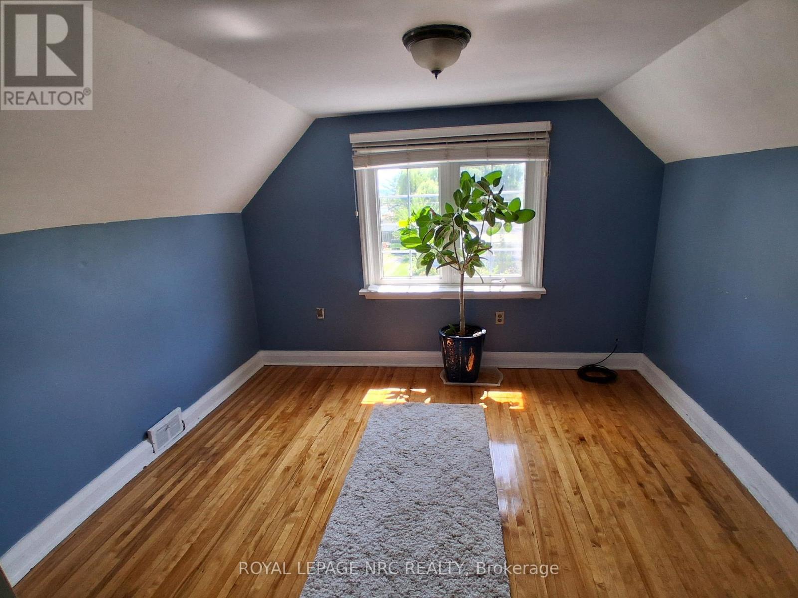 42 Cumming Street, St. Catharines, Ontario L2S 1H9 - Photo 4 - X13659544