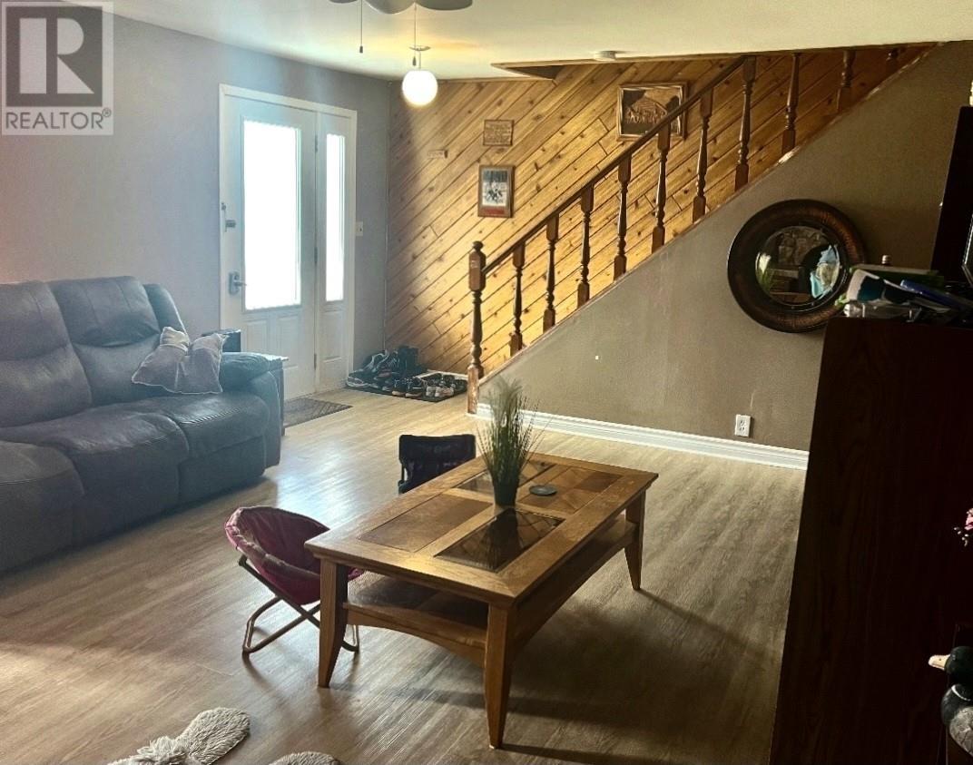 109 Ontario St, Schreiber, Ontario  P0T 2S0 - Photo 5 - TB2602239
