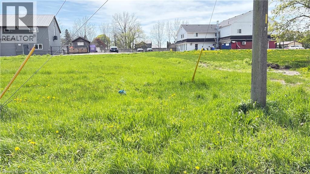 6 Brydges Street, Paris, Ontario  N3L 1R4 - Photo 2 - 40854129