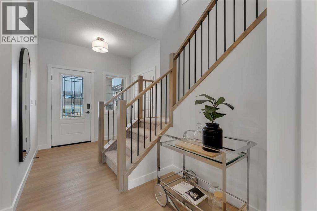458 Baywater Green SW, Airdrie, Alberta  T4B 0A9 - Photo 4 - A2299586