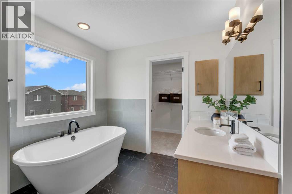 458 Baywater Green SW, Airdrie, Alberta  T4B 0A9 - Photo 30 - A2299586