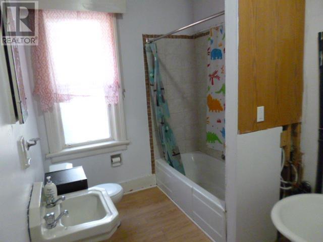 305 Cameron St, Thunder Bay, Ontario  P7C 2H1 - Photo 14 - TB2602321