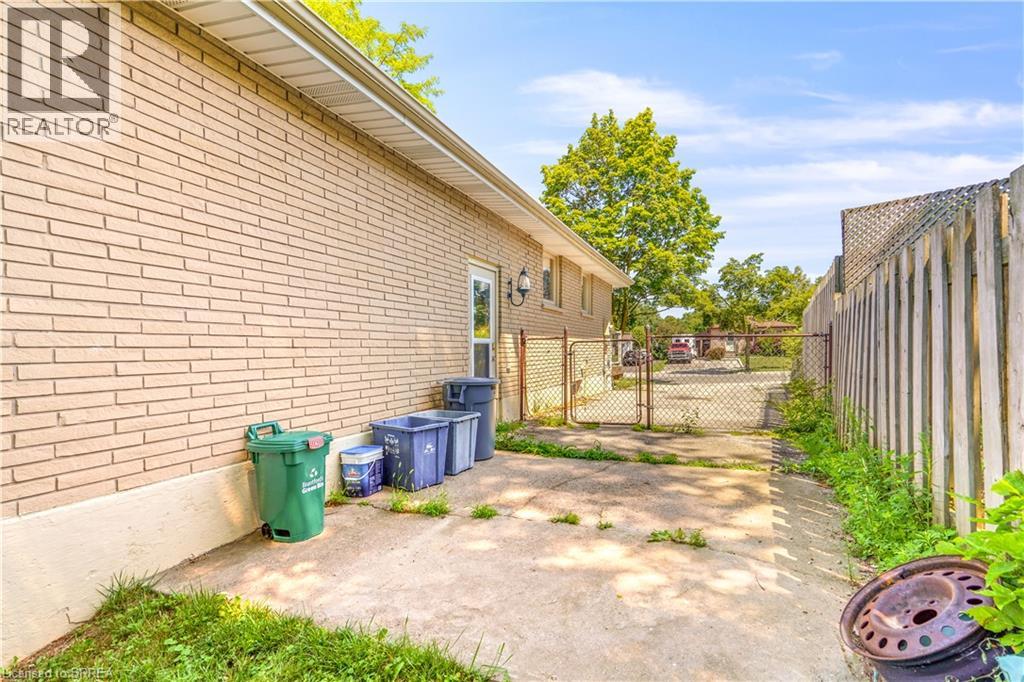 160 Woodlawn Avenue, Brantford, Ontario  N3R 5H4 - Photo 37 - 40854648