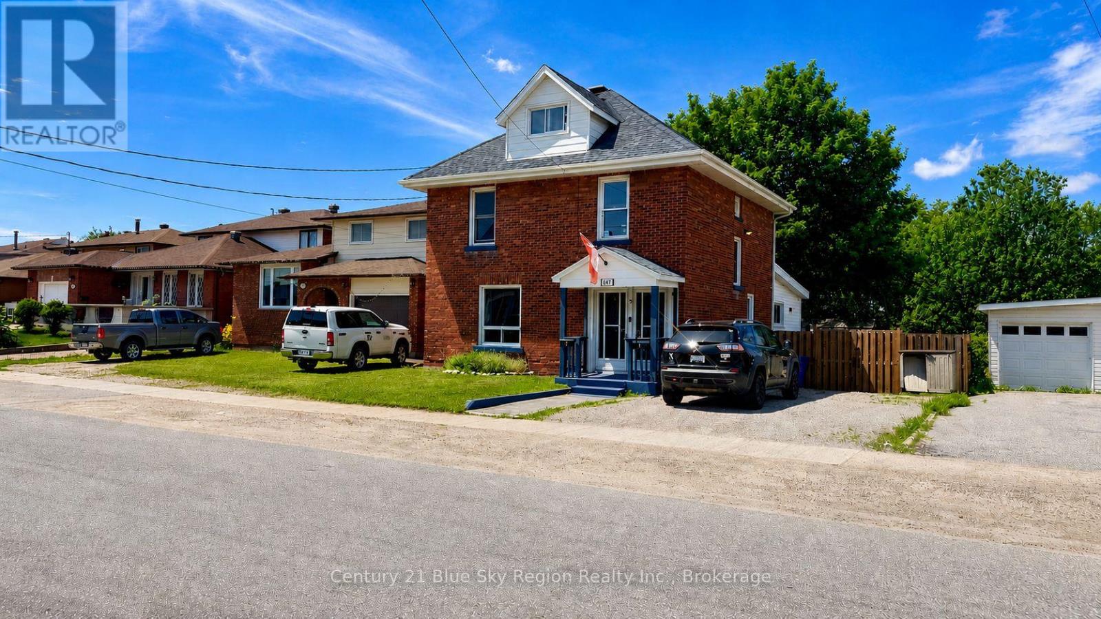 647 Douglas Street, North Bay, Ontario  P1B 5N9 - Photo 1 - X13661880