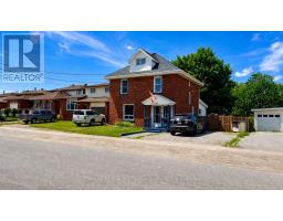 647 DOUGLAS STREET, North Bay, Ontario