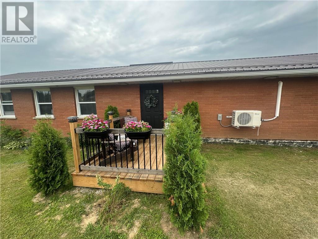 38 B Arthur Avenue, Warren, Ontario  P0H 2N0 - Photo 3 - 2129719