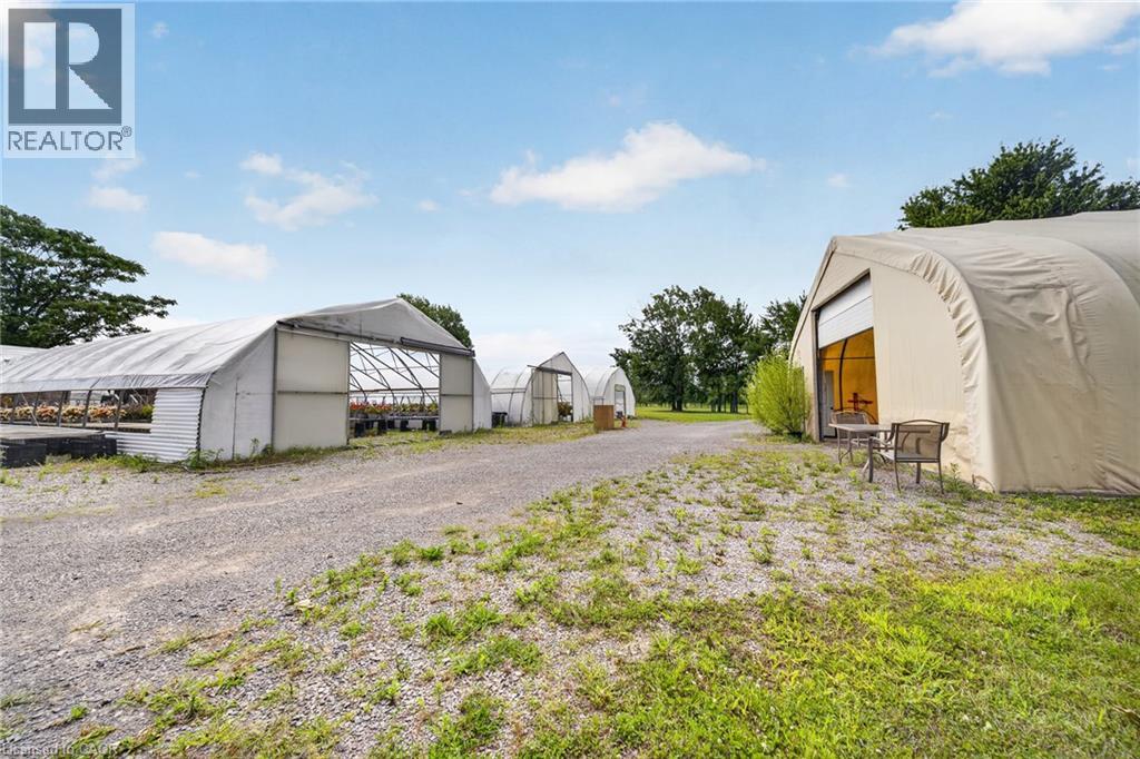 230 Hwy 20 E, Thorold, Ontario  L0S 1E6 - Photo 10 - 40854159
