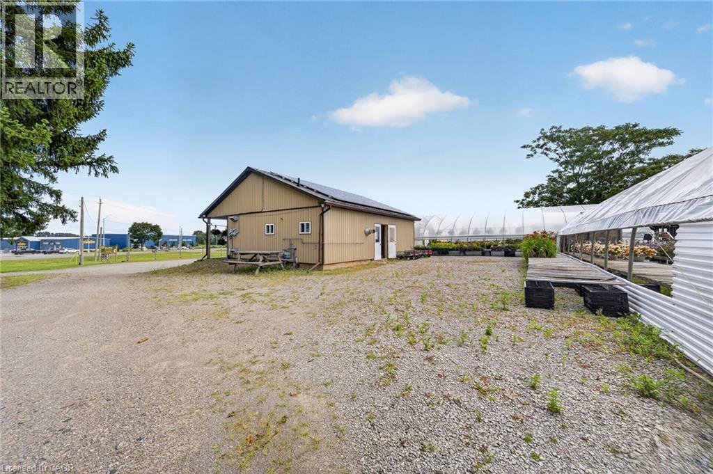 230 Hwy 20 E, Thorold, Ontario  L0S 1E6 - Photo 11 - 40854159