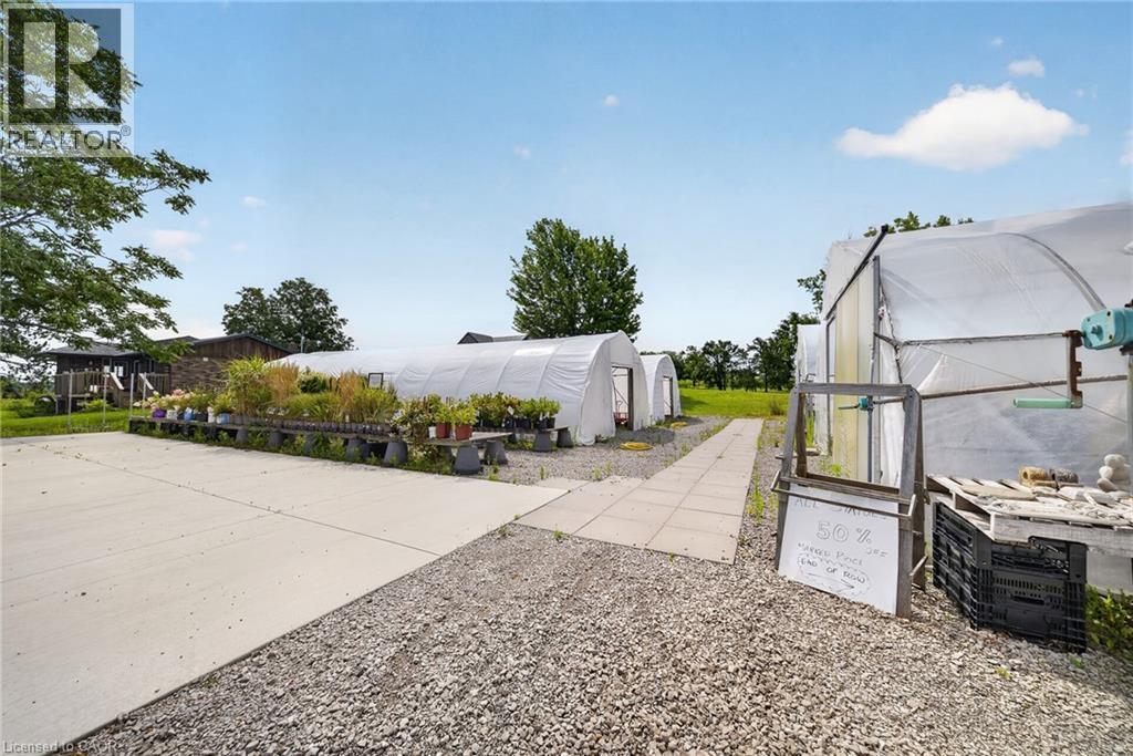 230 Hwy 20 E, Thorold, Ontario  L0S 1E6 - Photo 19 - 40854159