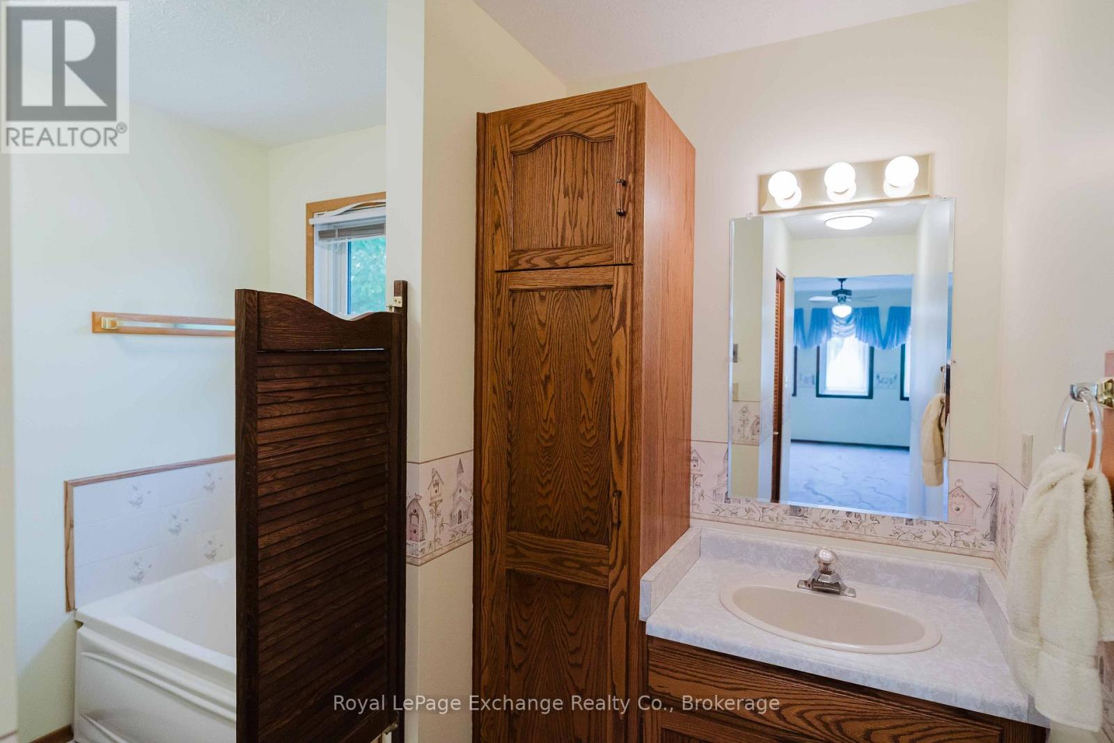 953 Parkwood Drive, Saugeen Shores, Ontario  N0H 2C2 - Photo 45 - X13661598