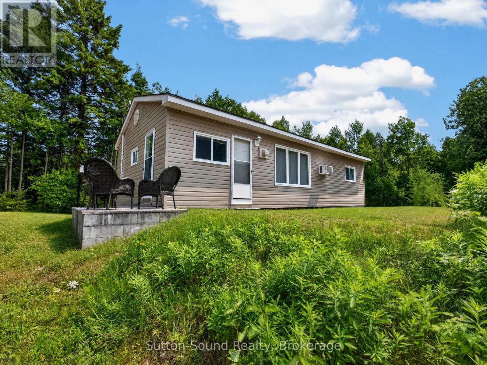 24 ISABELLA STREET, South Bruce Peninsula, Ontario