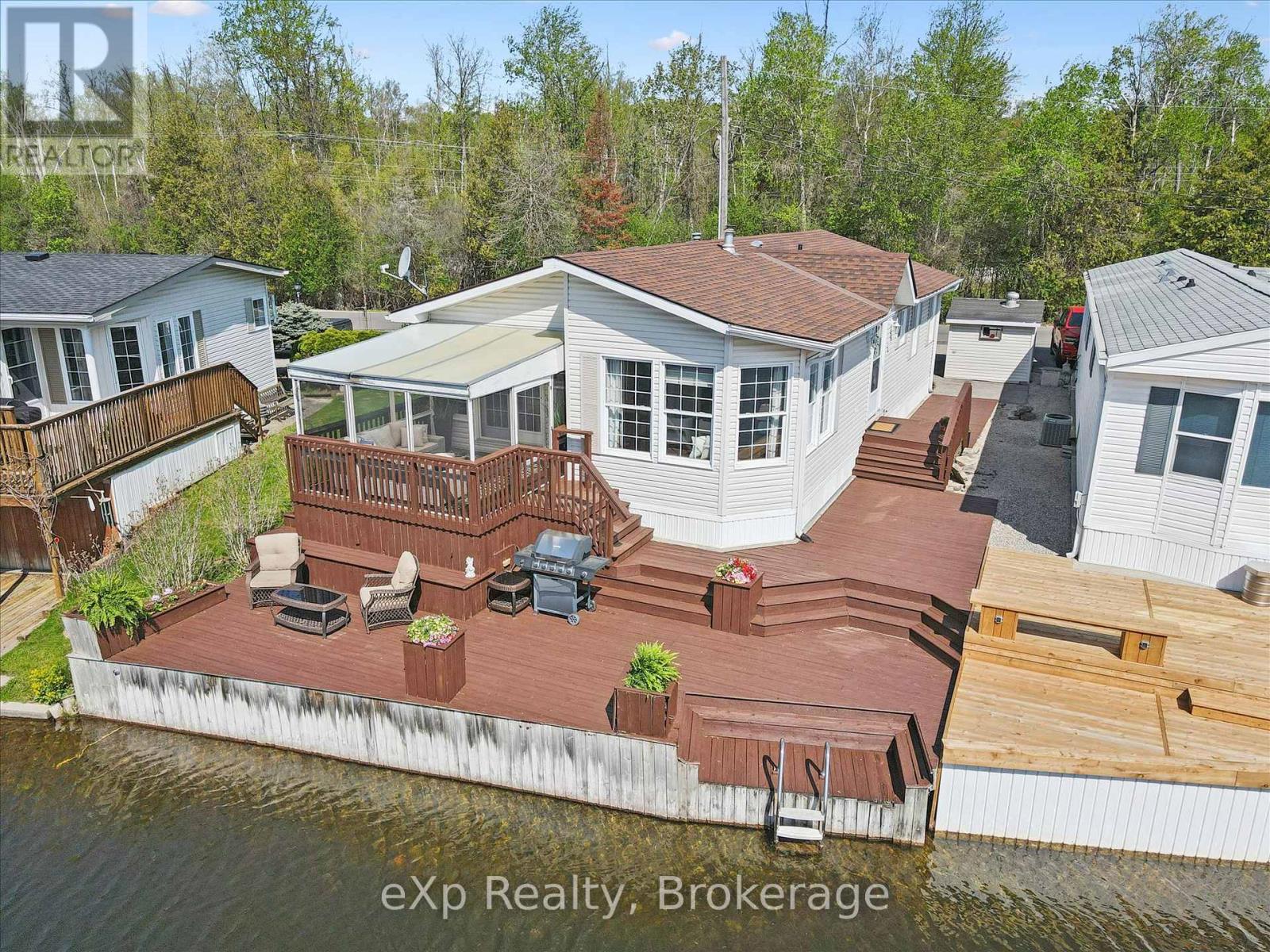 18 Jasper Heights Private, Puslinch, Ontario  N0B 2C0 - Photo 2 - X13661860