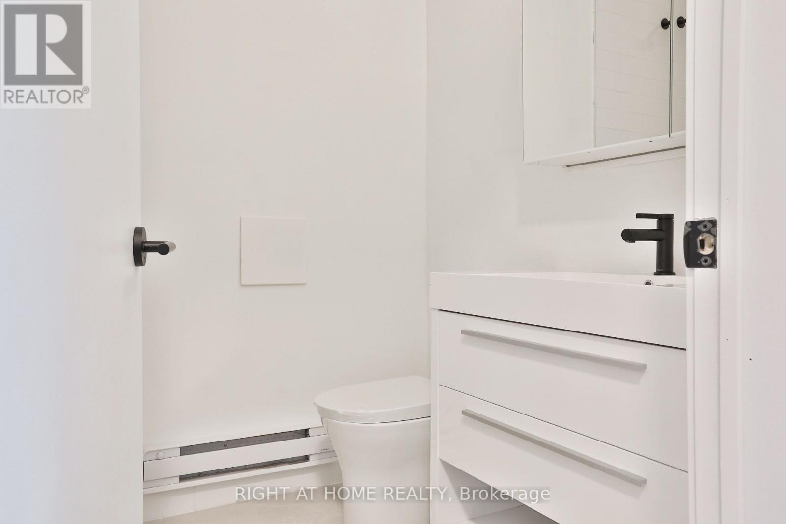 2f - 548 College Street, Toronto, Ontario M6G 1B1 - Photo 12 - C13661660
