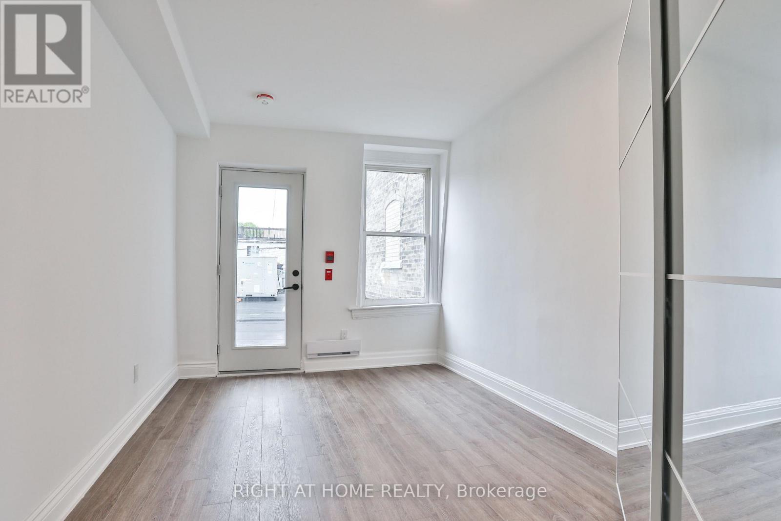 2f - 548 College Street, Toronto, Ontario M6G 1B1 - Photo 8 - C13661660