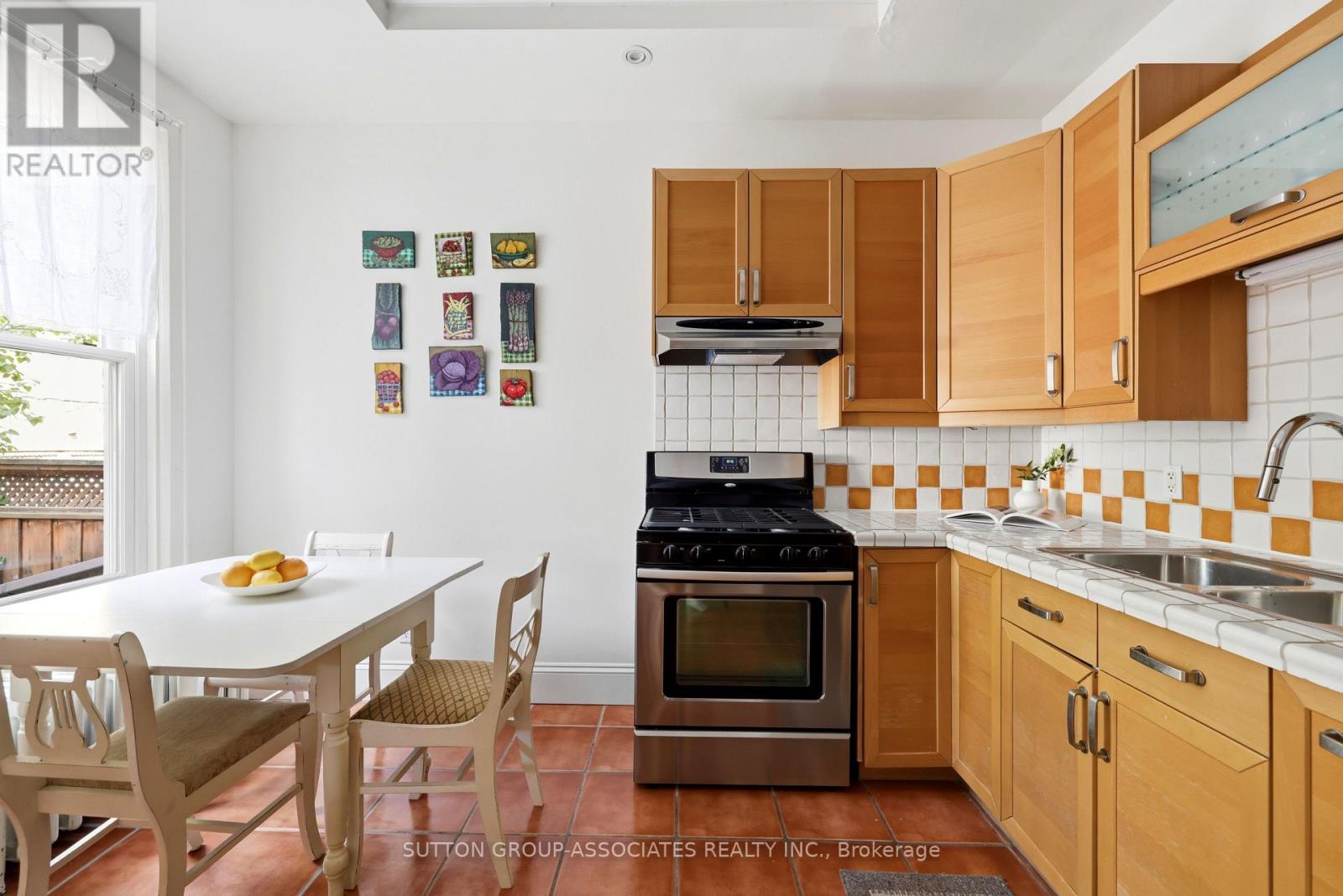492 Euclid Avenue, Toronto, Ontario  M6G 2S9 - Photo 12 - C13661706