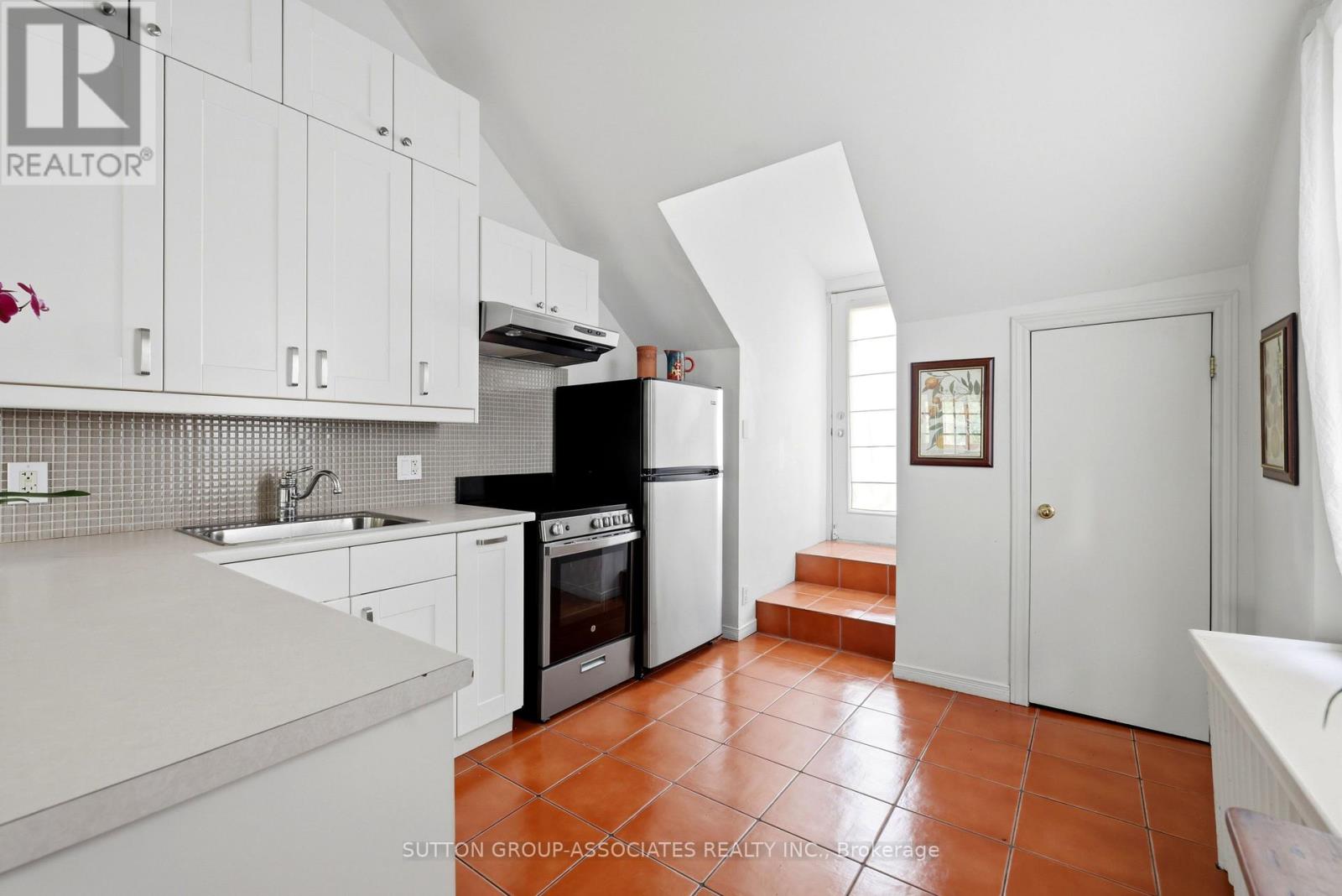 492 Euclid Avenue, Toronto, Ontario  M6G 2S9 - Photo 30 - C13661706