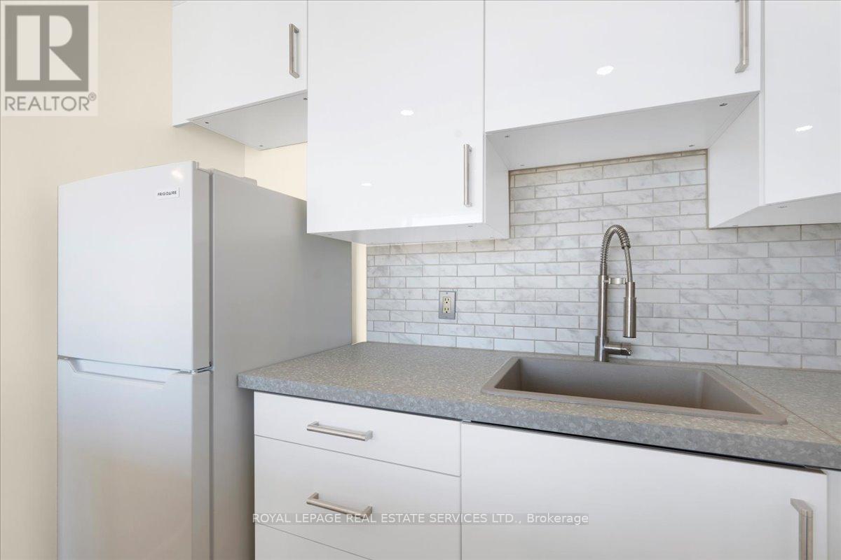 1214 - 914 Yonge Street, Toronto, Ontario M4W 3C8 - Photo 10 - C13661718