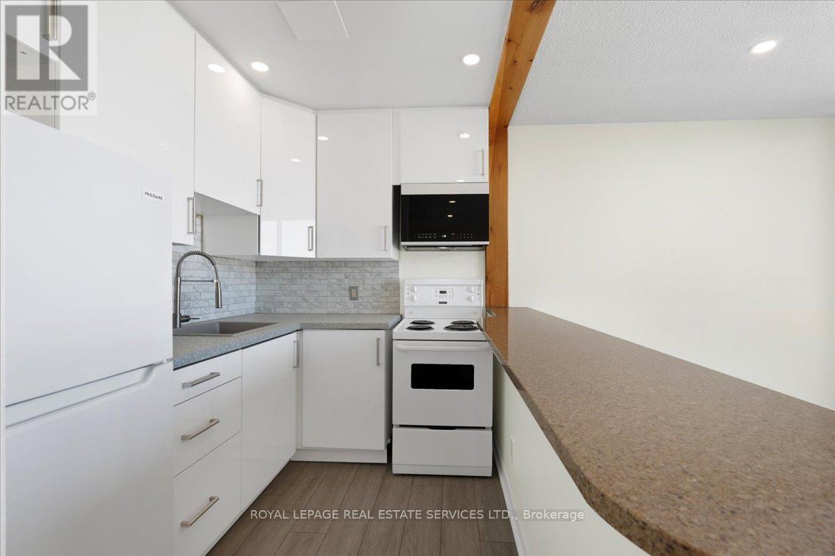 1214 - 914 Yonge Street, Toronto, Ontario M4W 3C8 - Photo 9 - C13661718