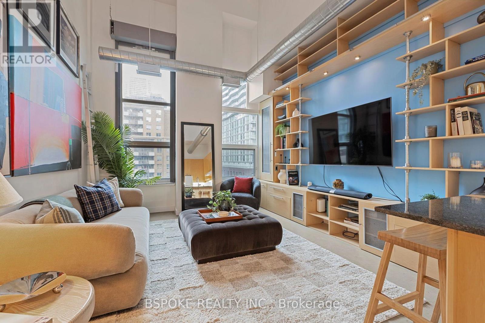 502 - 135 DALHOUSIE STREET, Toronto, Ontario