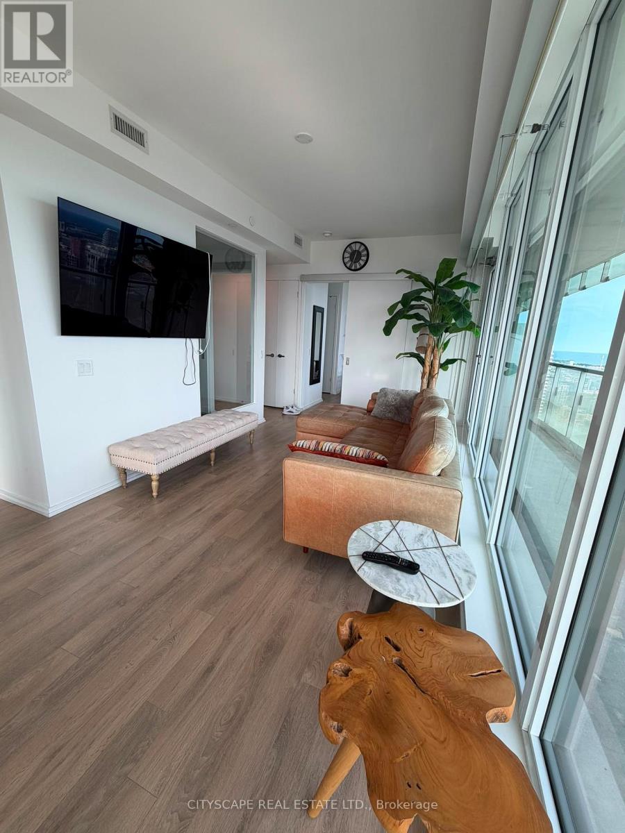 4909 - 197 Yonge Street, Toronto, Ontario  M5B 0C1 - Photo 9 - C13661726
