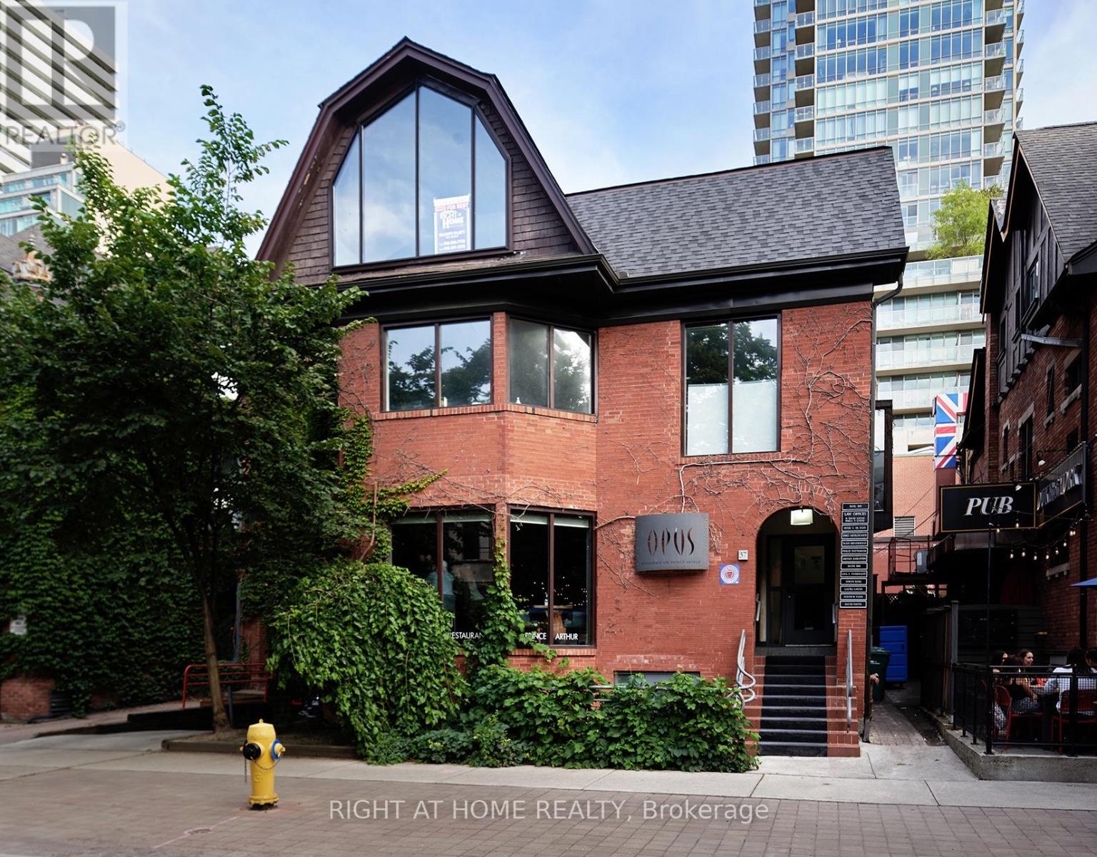 3RD FLOOR - 37 PRINCE ARTHUR AVENUE, Toronto, Ontario