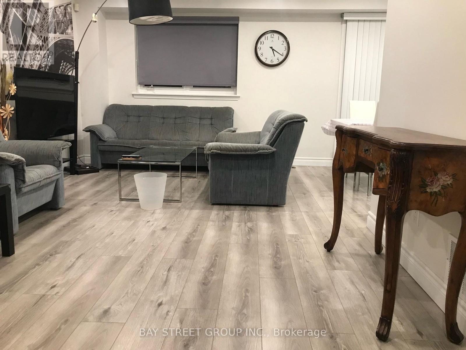 69 Lehar Crescent, Toronto, Ontario  M2H 1J4 - Photo 2 - C13661888