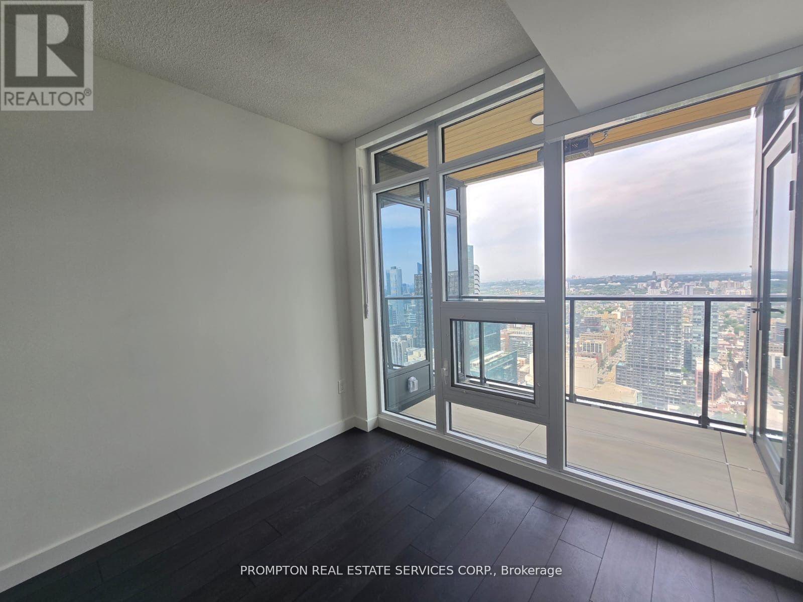 5512 - 1 Concord Cityplace Way, Toronto, Ontario  M5V 0X3 - Photo 8 - C13661924