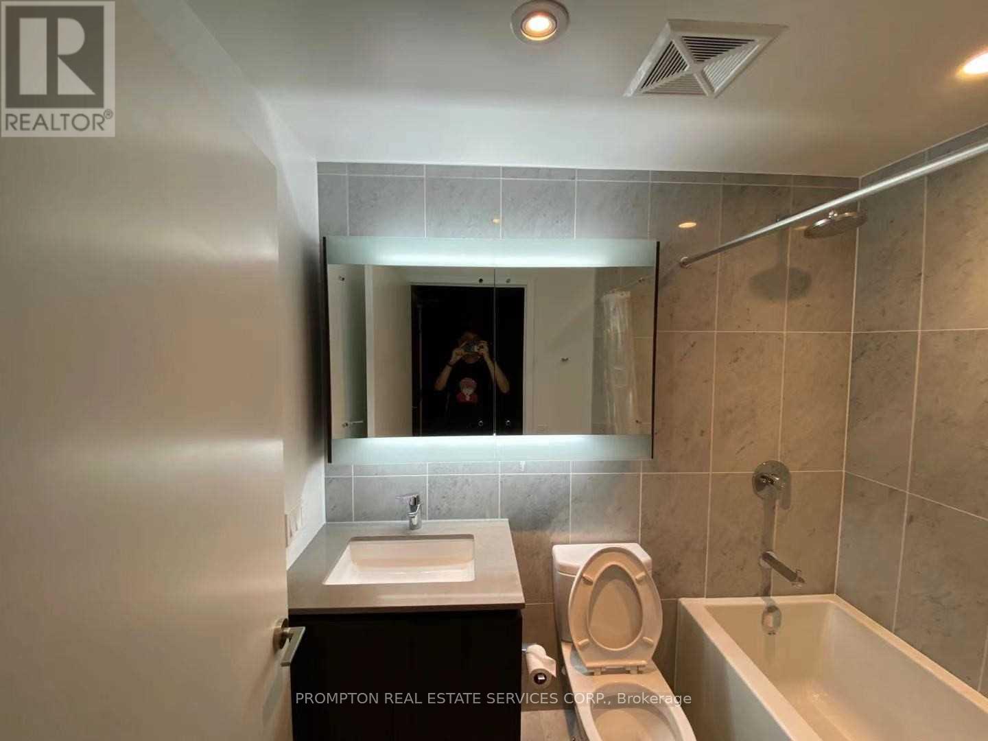 3303 - 117 Mcmahon Drive, Toronto, Ontario M2K 2X9 - Photo 5 - C13661928