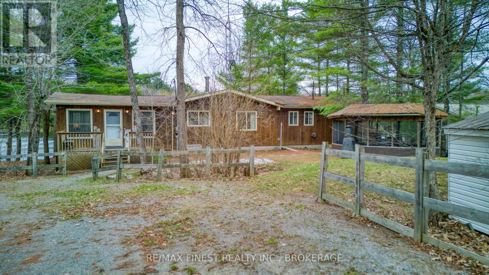 1046 Turner Way, Frontenac, Ontario  K0H 1B0 - Photo 2 - X13661806