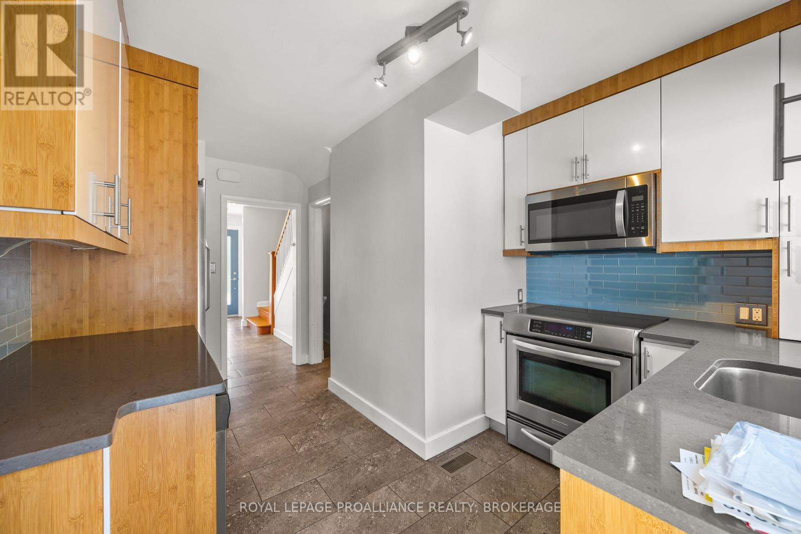 78 Regent Street, Kingston, Ontario  K7L 4J7 - Photo 12 - X13661824