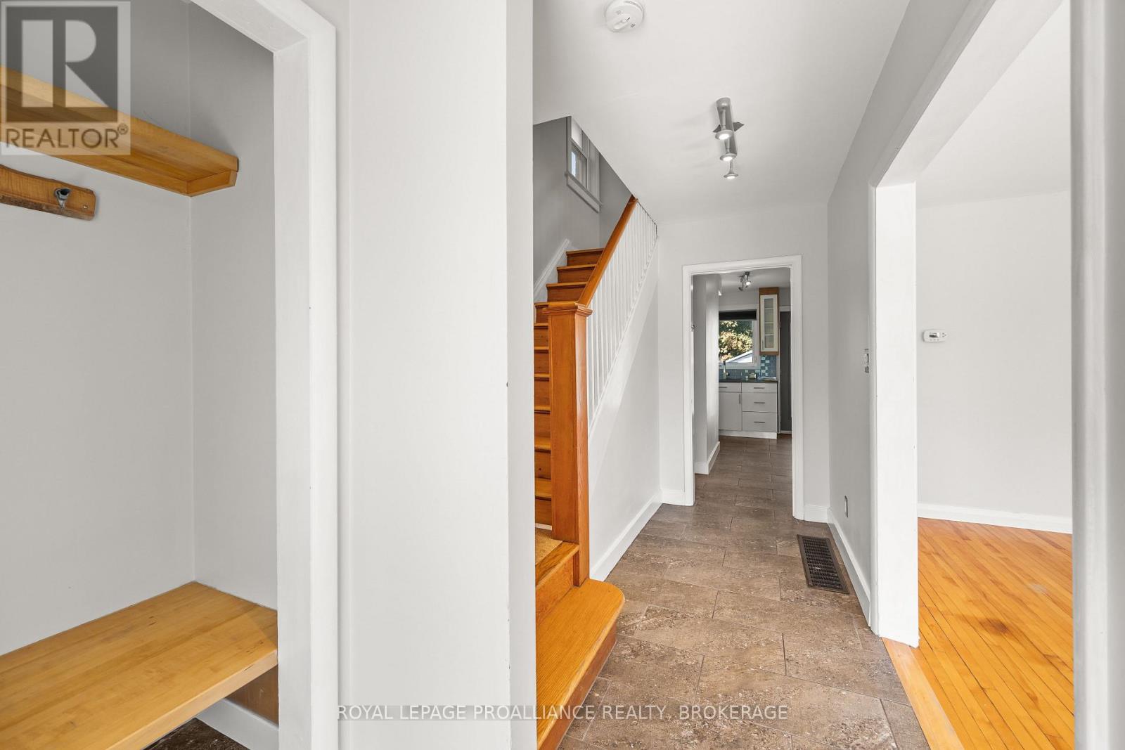 78 Regent Street, Kingston, Ontario  K7L 4J7 - Photo 5 - X13661824