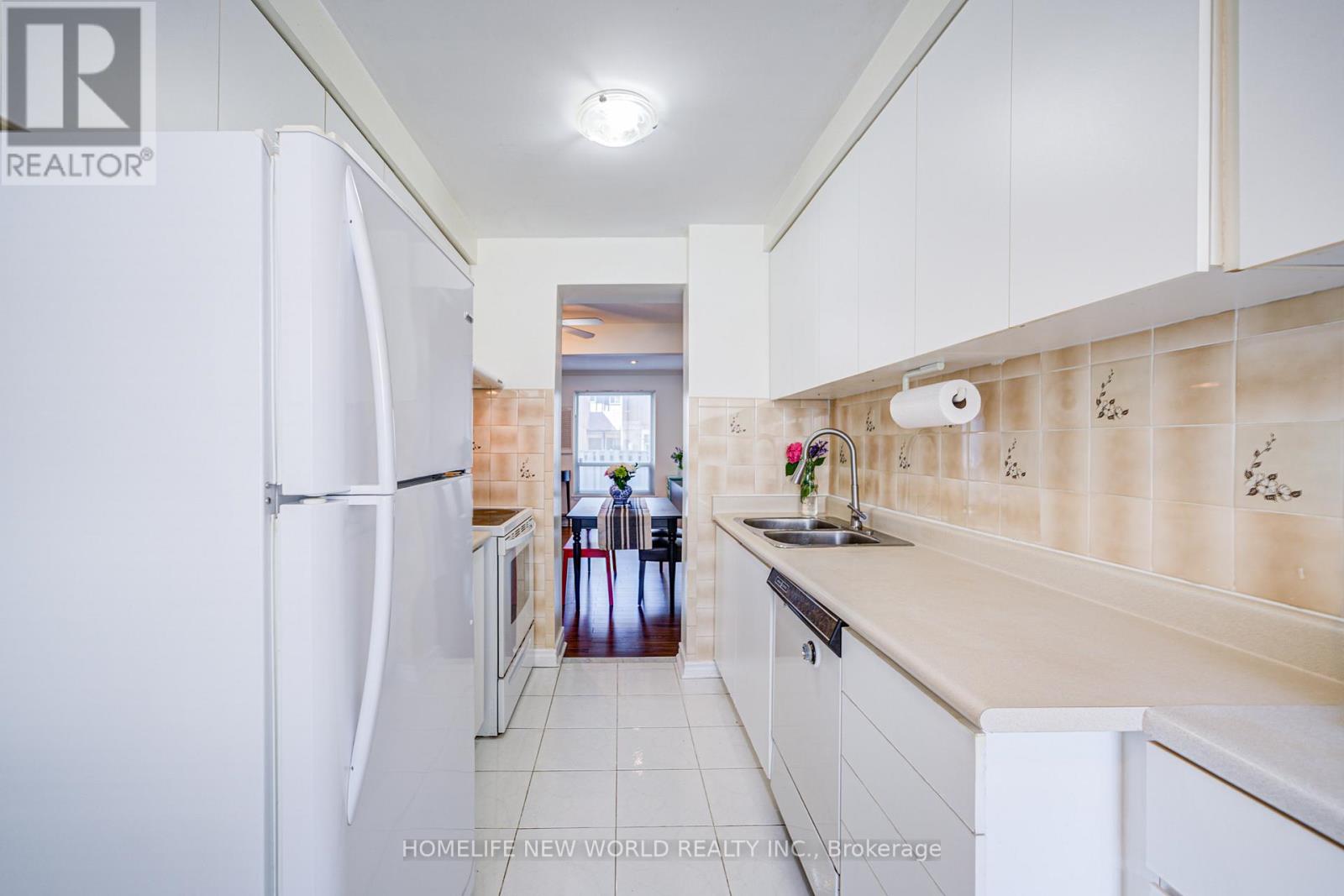 39 - 44 Chester Le Boulevard, Toronto, Ontario  M1W 2M8 - Photo 5 - E13661586