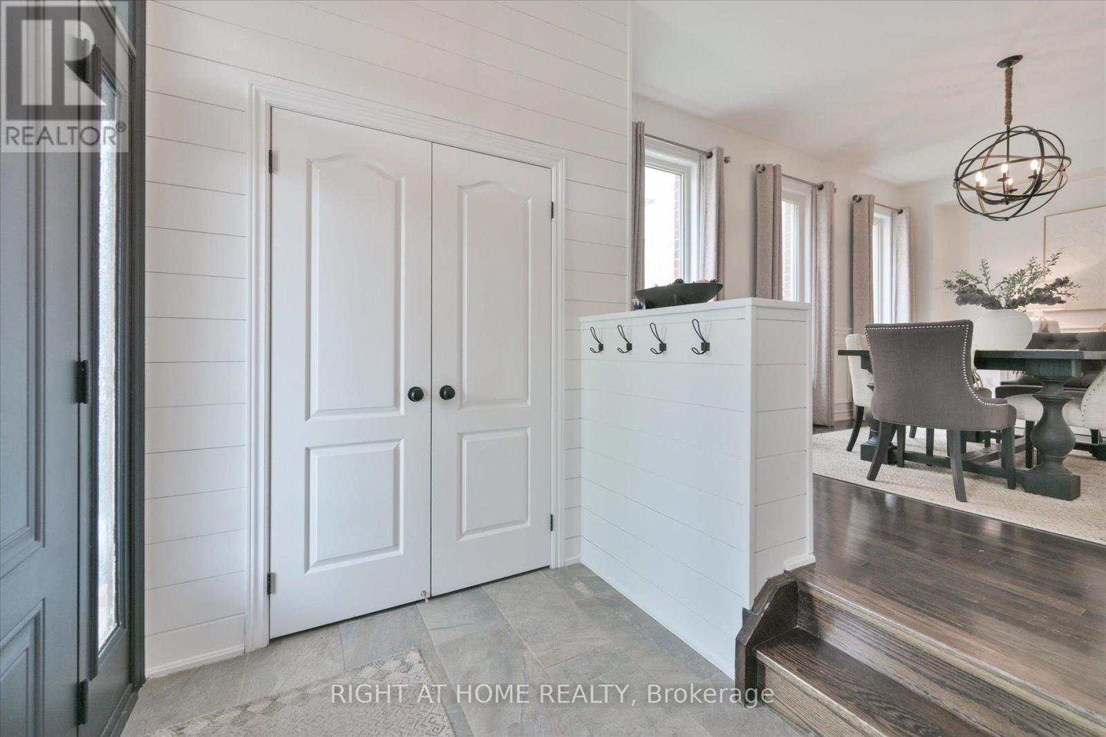 1259 Aldsworth Crescent, Oshawa, Ontario  L1K 0S5 - Photo 4 - E13661672