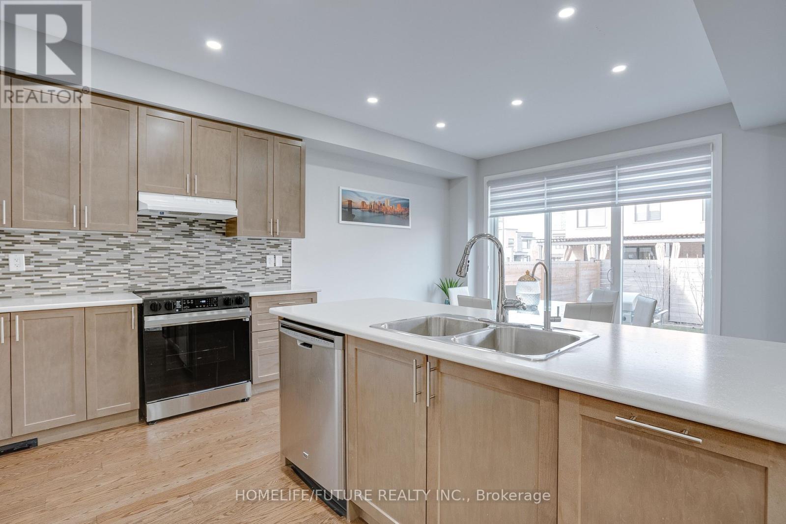 47 Clipper Lane, Clarington, Ontario  L1C 4B1 - Photo 14 - E13661760