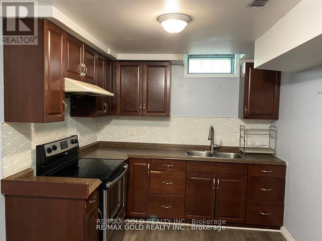 Bsmt - 27 Middlecote Drive, Ajax, Ontario  L1T 0A4 - Photo 12 - E13661818