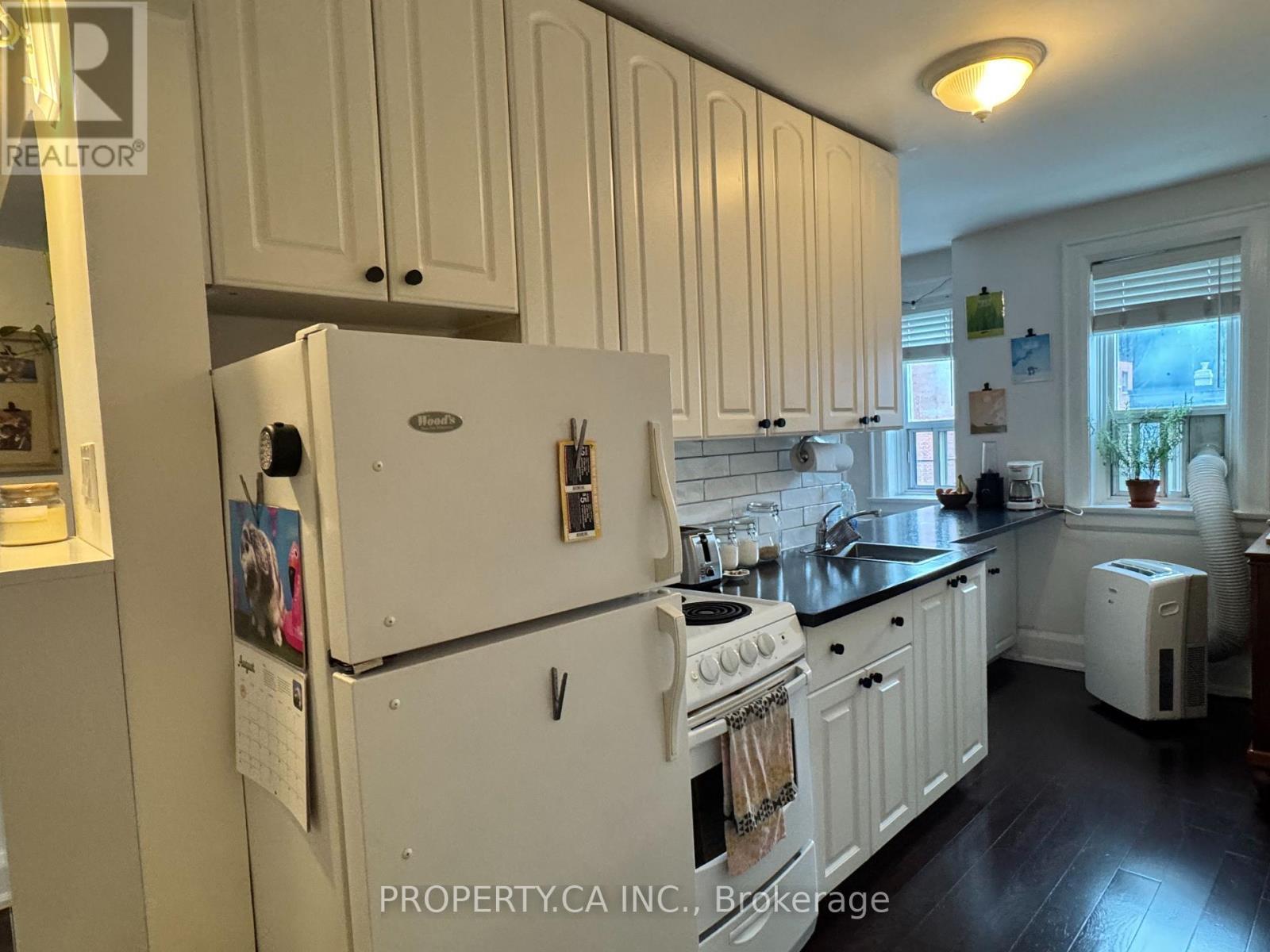 18 - 849 Broadview Avenue E, Toronto, Ontario  M4K 2P9 - Photo 4 - E13661828