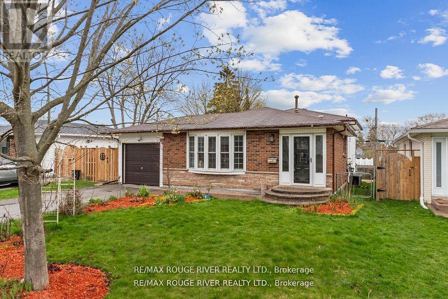 27 Archer Drive, Ajax, Ontario  L1S 2Z3 - Photo 2 - E13661866