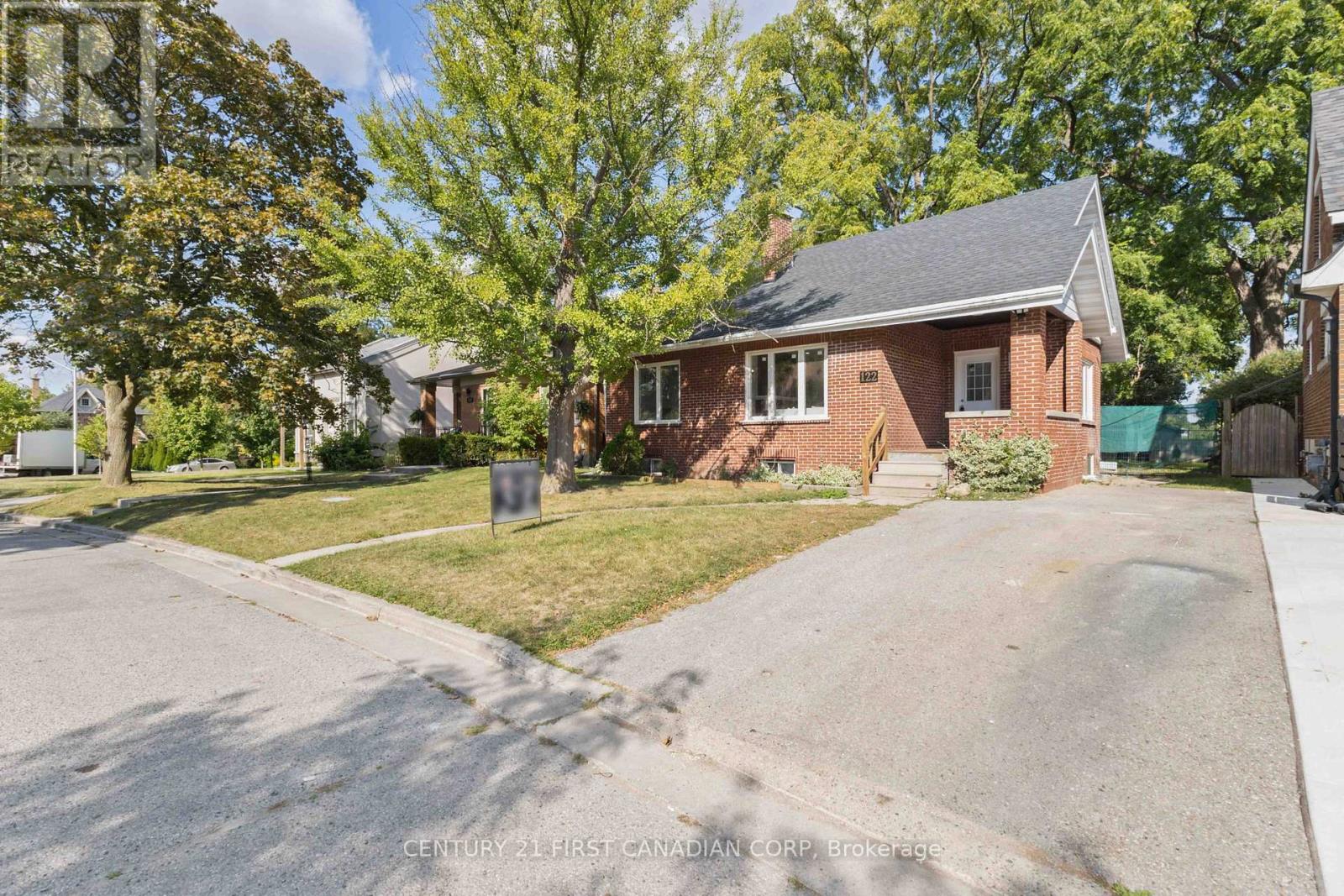 122 WINDSOR CRESCENT, London South, Ontario