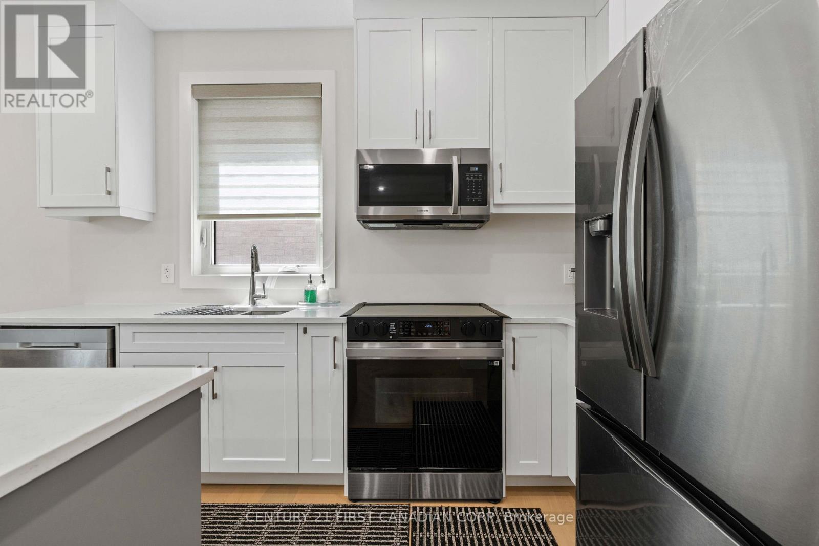 8-7966 Fallon Drive, Lucan Biddulph, Ontario  N0M 1V0 - Photo 10 - X13661676