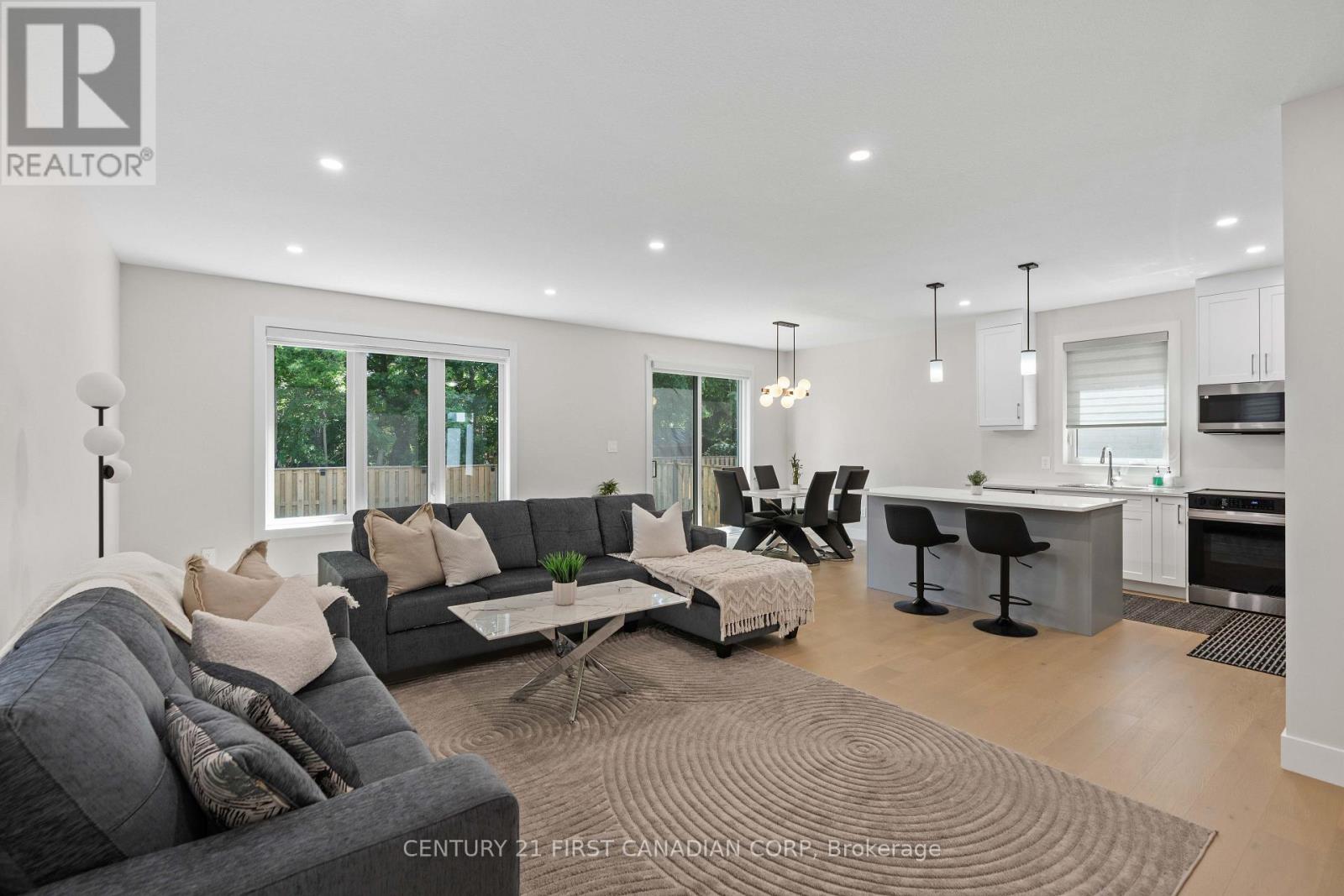 8-7966 Fallon Drive, Lucan Biddulph, Ontario  N0M 1V0 - Photo 20 - X13661676