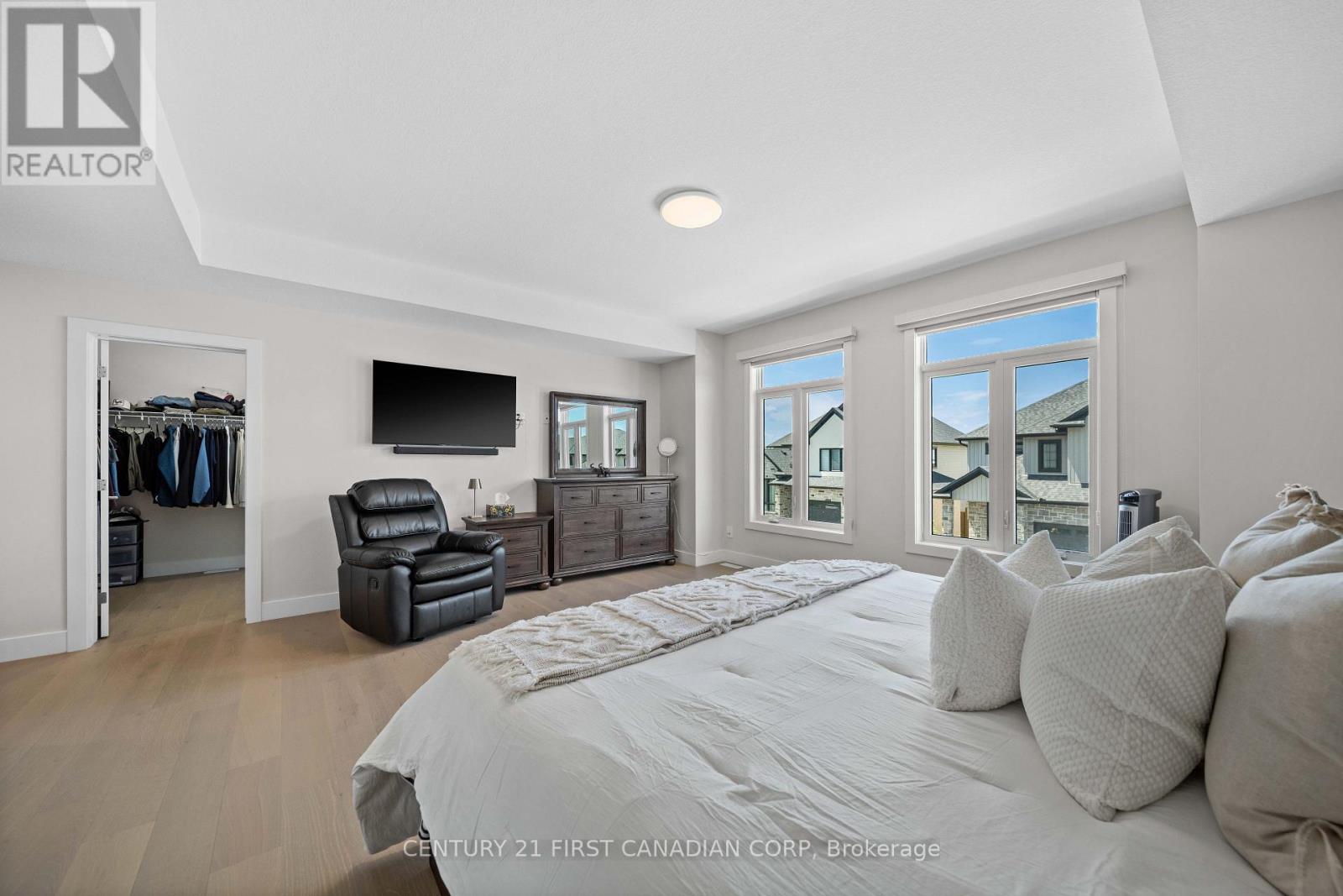 8-7966 Fallon Drive, Lucan Biddulph, Ontario  N0M 1V0 - Photo 25 - X13661676