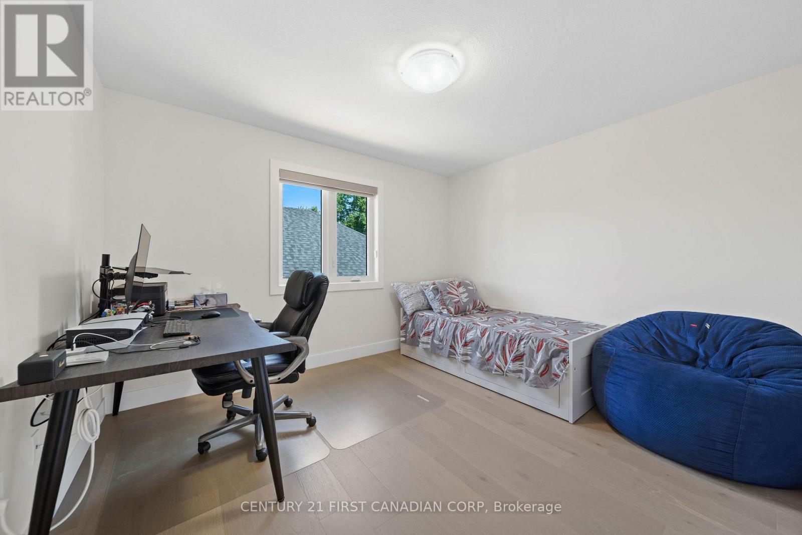 8-7966 Fallon Drive, Lucan Biddulph, Ontario  N0M 1V0 - Photo 32 - X13661676