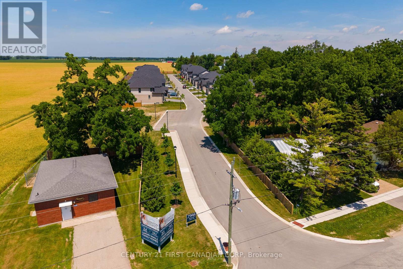 8-7966 Fallon Drive, Lucan Biddulph, Ontario  N0M 1V0 - Photo 45 - X13661676