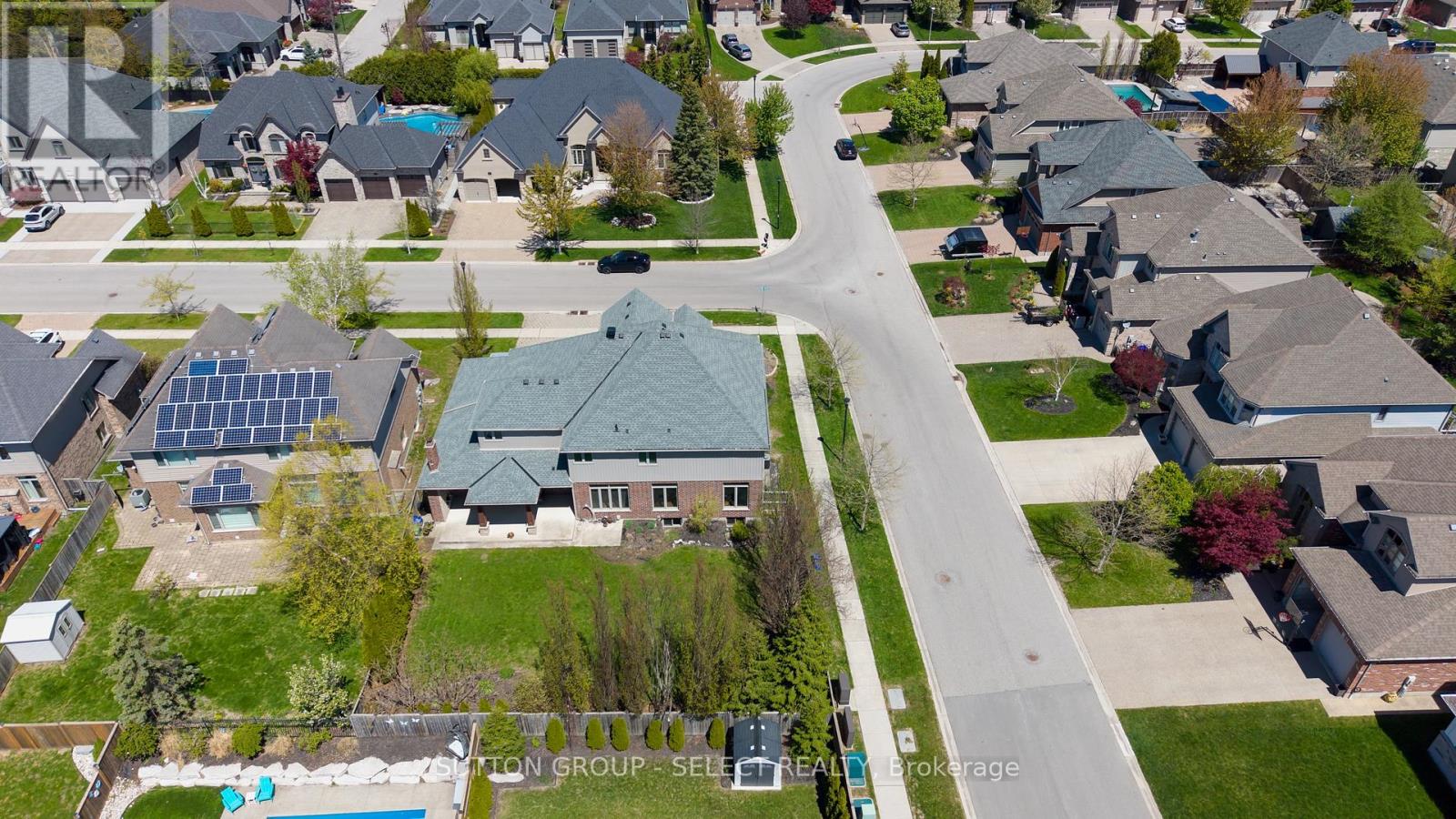 1615 Wickerson Gate, London South, Ontario  N6K 0C3 - Photo 3 - X13661772