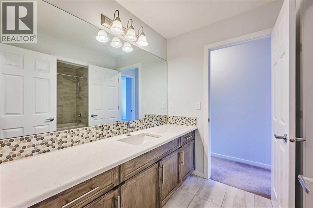 85 Yorkstone Heath SW, Calgary, Alberta  T2X 4S4 - Photo 39 - A2320252