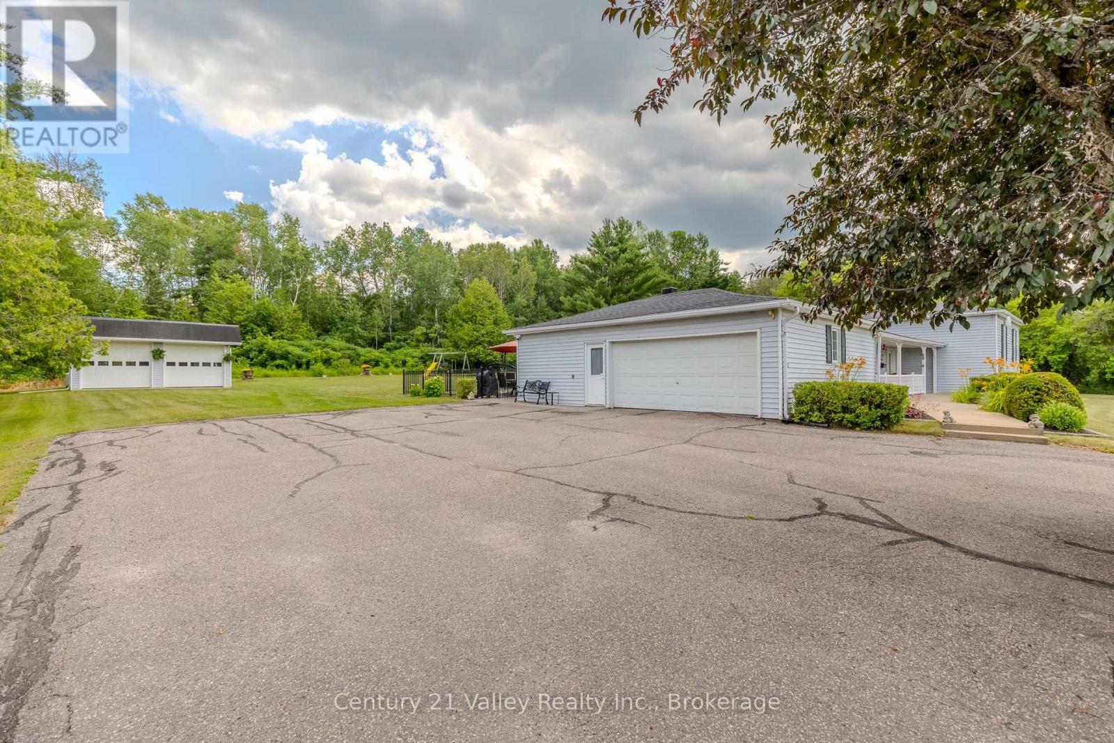 406 Water Street, Bonnechere Valley, Ontario  K0J 1T0 - Photo 12 - X13661756