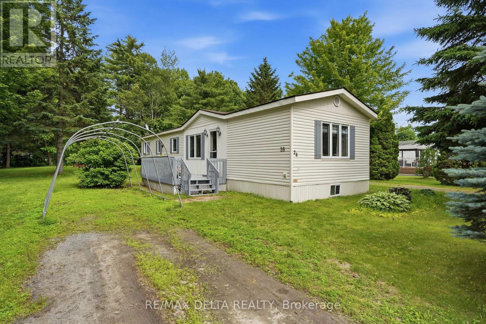 28-5279 County Road 17 Highway, Alfred And Plantagenet, Ontario K0B 1A0 - Photo 2 - X13661904