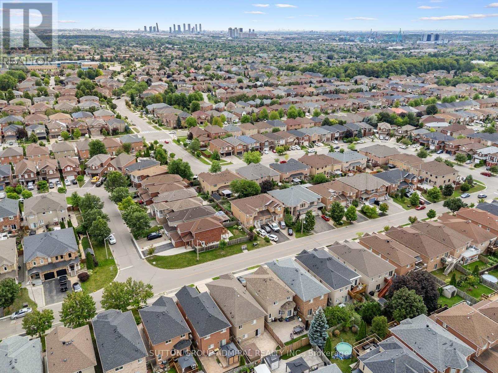 119 Blackthorn Drive, Vaughan, Ontario  L6A 3N2 - Photo 46 - N13661600