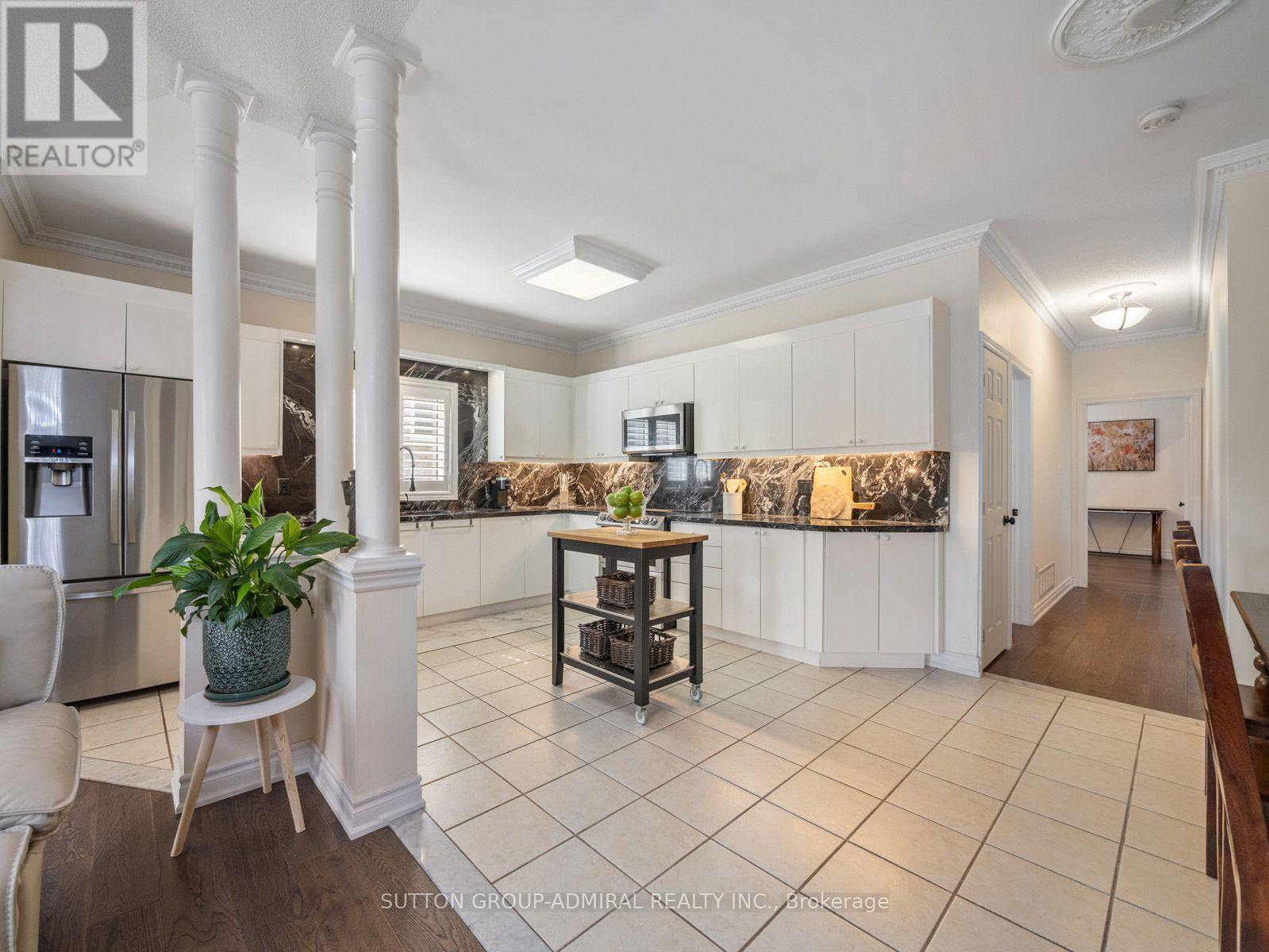 119 Blackthorn Drive, Vaughan, Ontario  L6A 3N2 - Photo 6 - N13661600