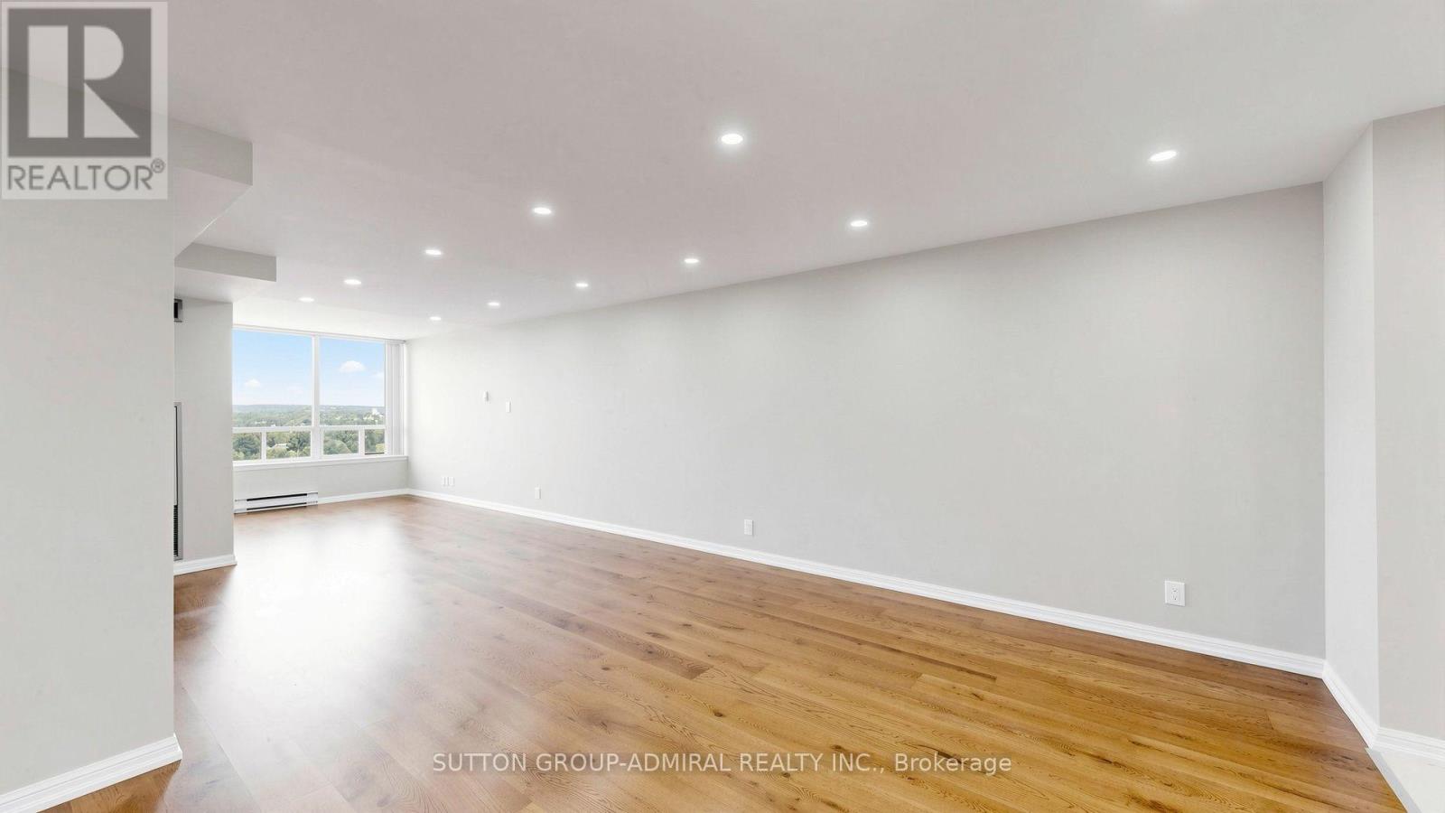 1516 - 32 Clarissa Drive, Richmond Hill, Ontario  L4C 9R7 - Photo 11 - N13661666